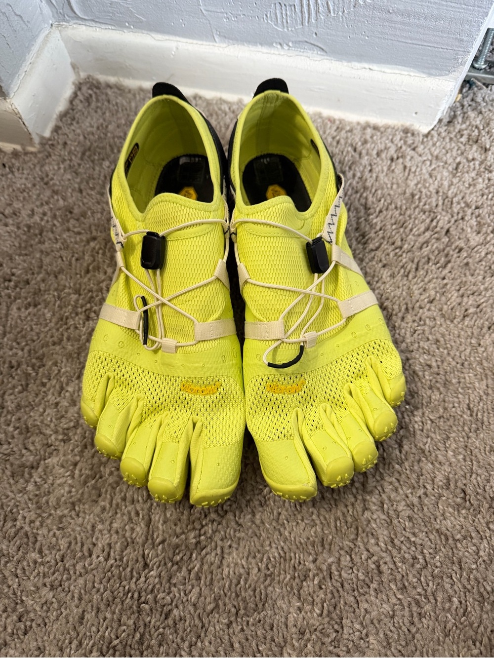 Vibram Fivefingers Spidrwalk -Lime Green (women’s size 9)